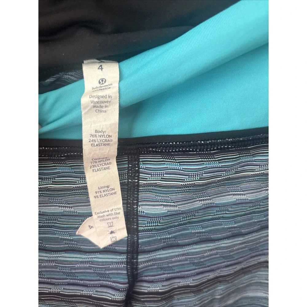 Lululemon‎ Pace Rival Crop Leggings 4 Space Dye Twist Naval Peacock Blue Striped